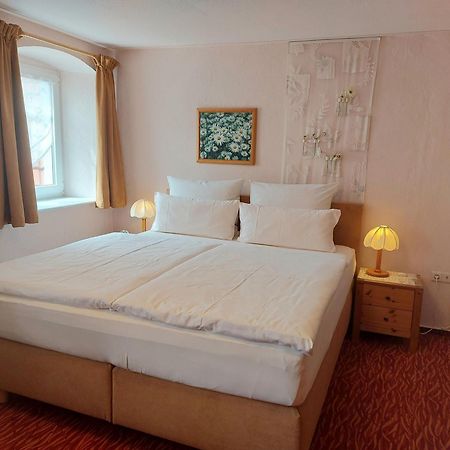 Logis L Auberge Gutshof Бішофсверда Екстер'єр фото