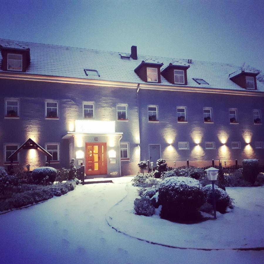 Logis L Auberge Gutshof Бішофсверда Екстер'єр фото